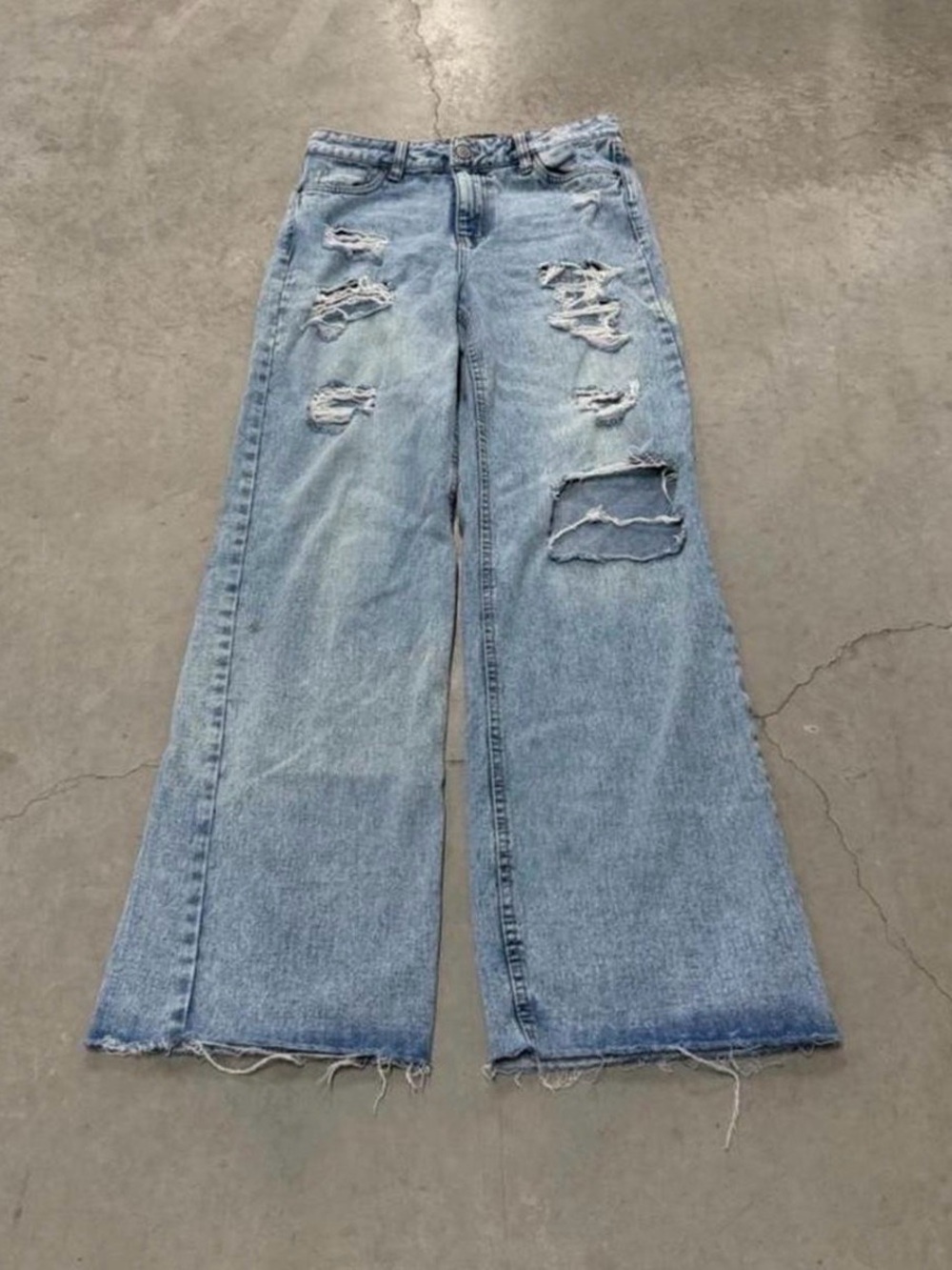 Y2K Aeropostale Distressed Flare Jeans Light Wash